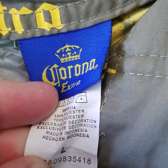 CORONA EXTRA SWIM TRUNKS SIZE LARGE - Picture 3 of 5